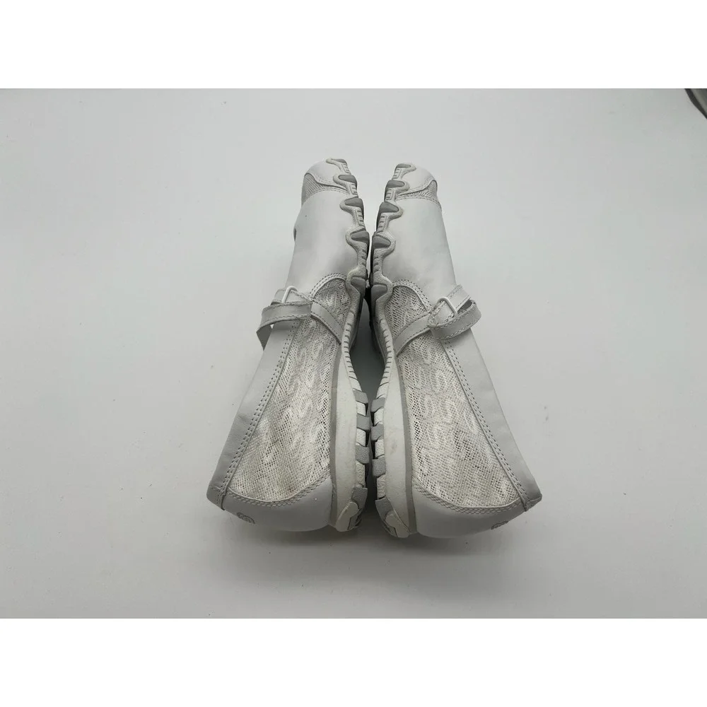 Skechers Womens White Mesh Mary Jane Sporty Walking Flats Shoes Size 7.5 y2k